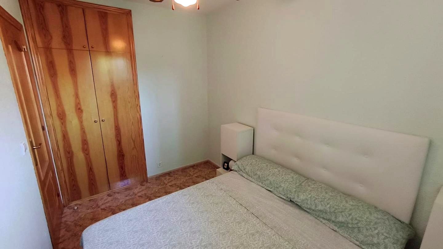2 soverom Leilighet til leie i Benicassim med svømmebasseng garasje - € 600 (Ref: 9985705)