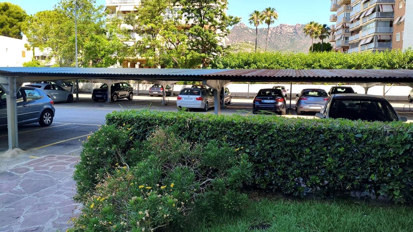 2 soverom Leilighet til leie i Benicassim med svømmebasseng garasje - € 600 (Ref: 9985705)