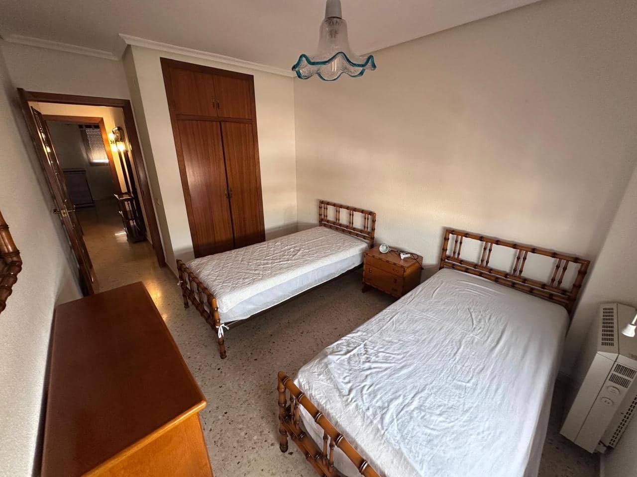 3 soveværelse Lejlighed til leje i Castello de la Plana med garage - € 980 (Ref: 9985858)
