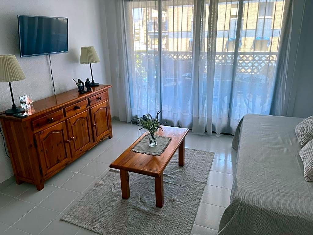 1 Zimmer Wohnung zu vermieten in Benicassim mit Pool Garage - 650 € (Ref: 9989996)