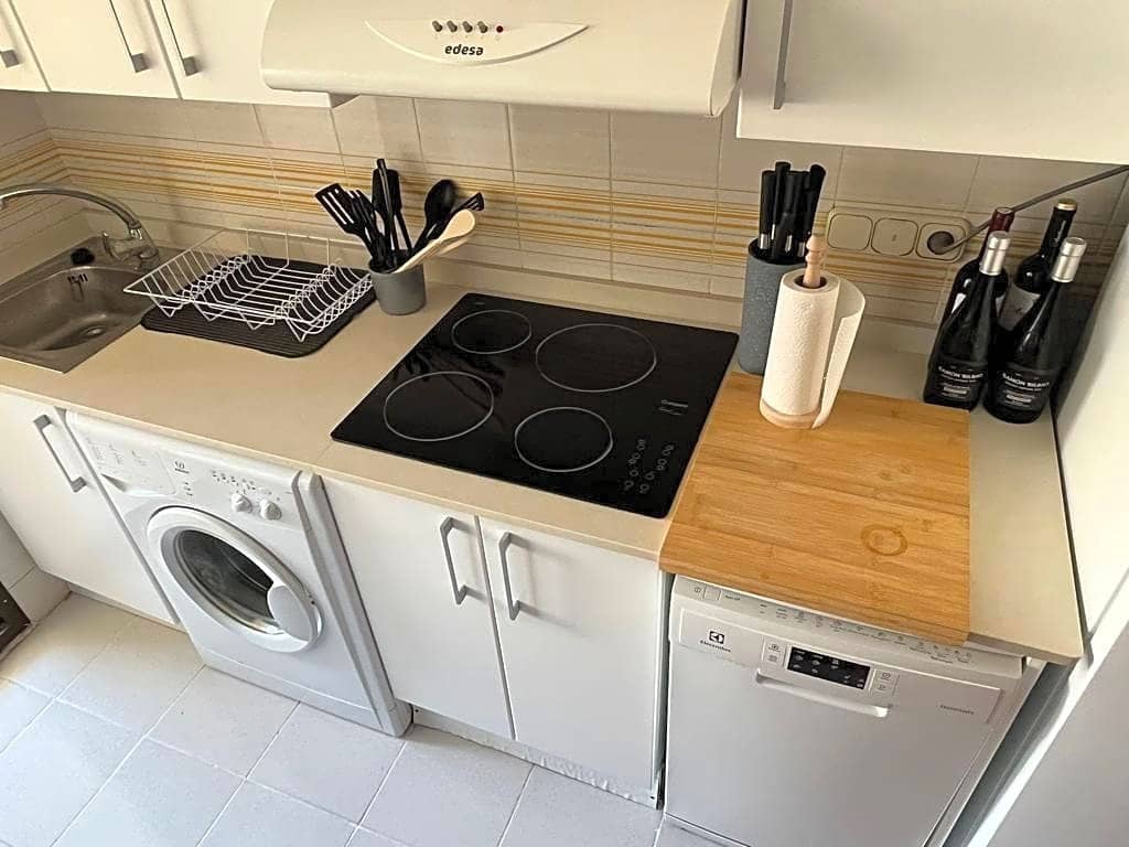 1 Zimmer Wohnung zu vermieten in Benicassim mit Pool Garage - 650 € (Ref: 9989996)