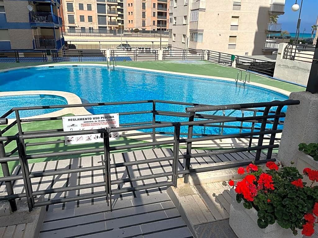 1 Zimmer Wohnung zu vermieten in Benicassim mit Pool Garage - 650 € (Ref: 9989996)