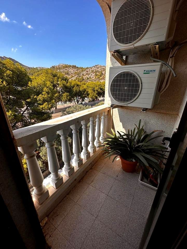 3 quarto Apartamento para arrendar em Benicassim - 875 € (Ref: 9993692)