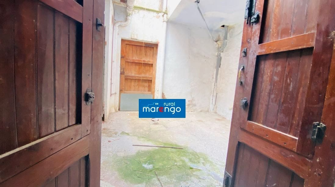 4 soveværelse Semi-Rækkehus til salg i Artana - € 65.000 (Ref: 9063020)