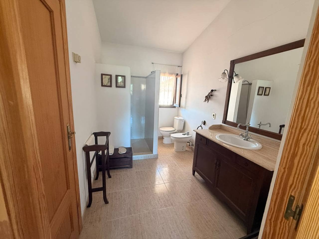 6 soverom Villa til salgs i Castello de la Plana med svømmebasseng garasje - € 1 300 000 (Ref: 10052251)