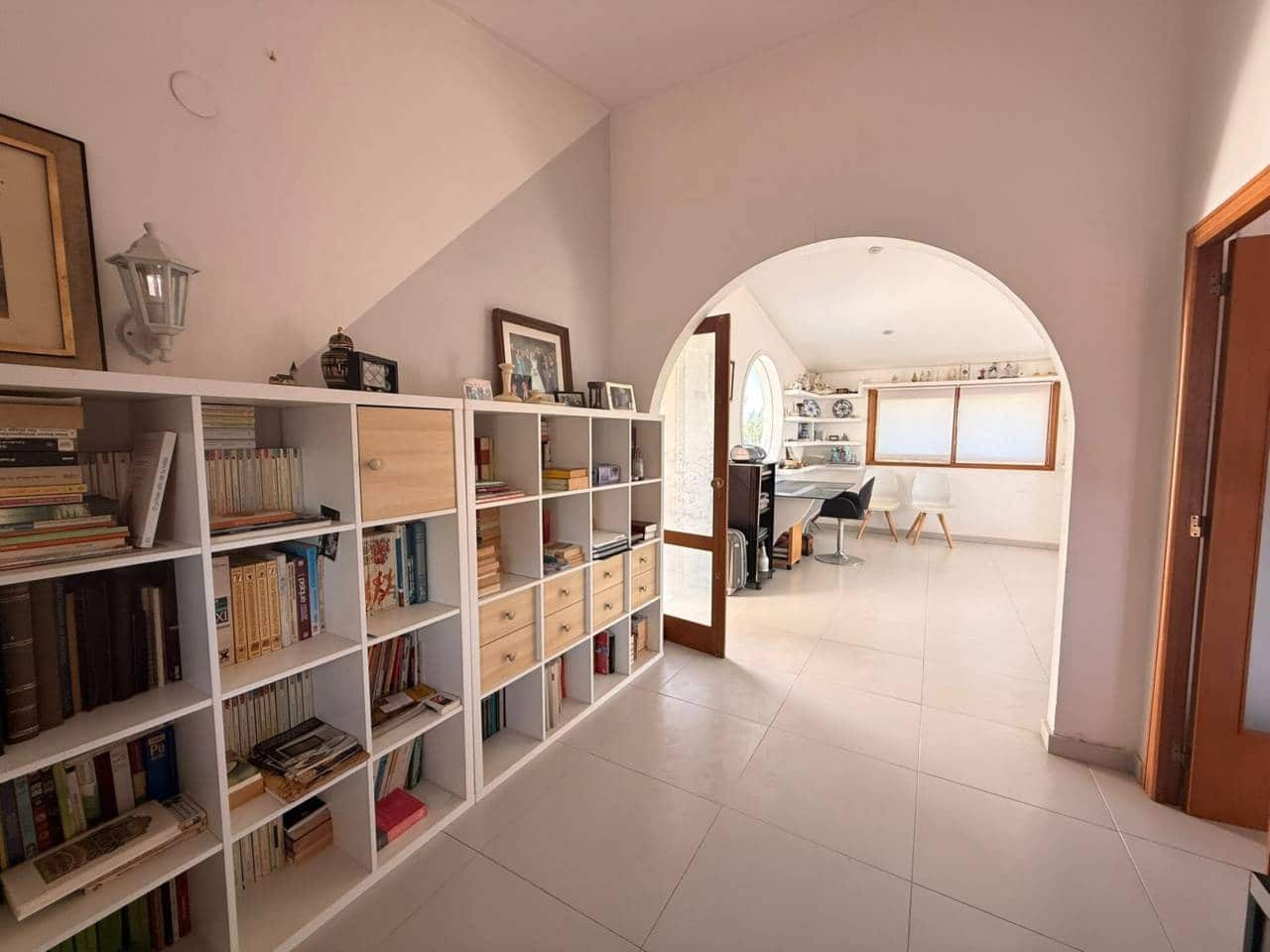 6 soverom Villa til salgs i Castello de la Plana med svømmebasseng garasje - € 1 300 000 (Ref: 10052251)