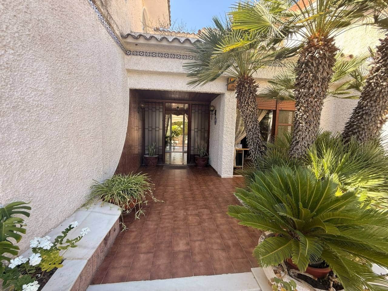 6 soverom Villa til salgs i Castello de la Plana med svømmebasseng garasje - € 1 300 000 (Ref: 10052251)
