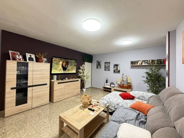3 bedroom Flat for sale in Burriana / Borriana with garage - € 150,000 (Ref: 10052252)