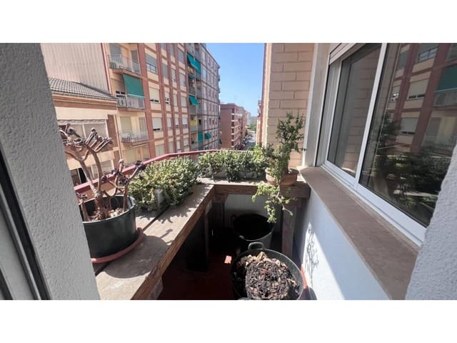 4 sypialnia Mieszkanie na sprzedaż w Castelló de la Plana z garażem - 190 000 € (Ref: 10052253)