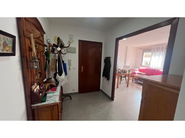 4 sypialnia Mieszkanie na sprzedaż w Castelló de la Plana z garażem - 190 000 € (Ref: 10052253)