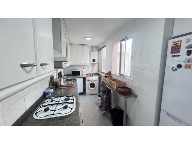 4 sypialnia Mieszkanie na sprzedaż w Castelló de la Plana z garażem - 190 000 € (Ref: 10052253)