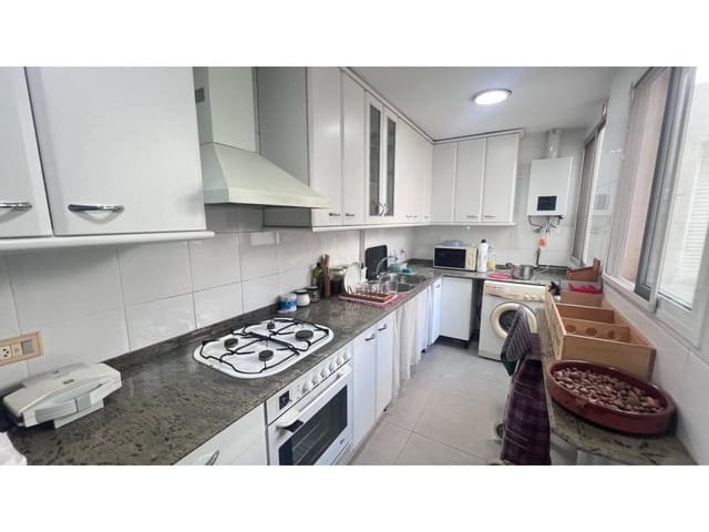 4 sypialnia Mieszkanie na sprzedaż w Castelló de la Plana z garażem - 190 000 € (Ref: 10052253)