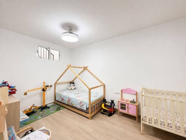 3 soveværelse Lejlighed til salg i Vila-real - € 230.000 (Ref: 10052259)