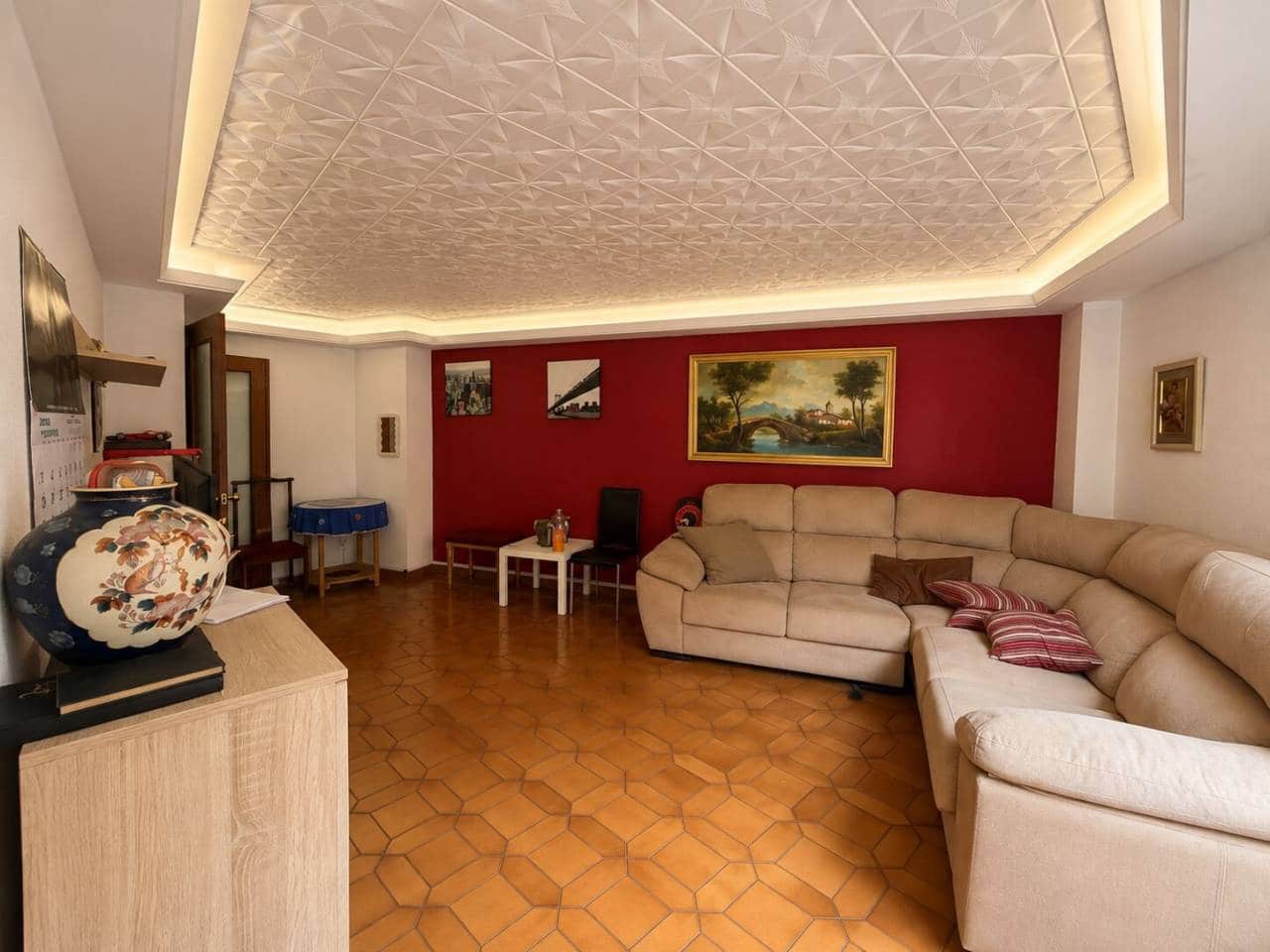 Piso de 4 habitaciones en Castelló de la Plana en venta - 160.000 € (Ref: 10052260)