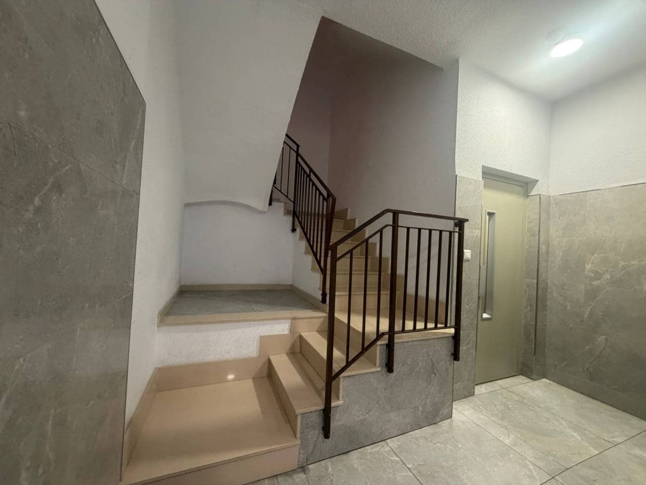 Piso de 4 habitaciones en Castelló de la Plana en venta - 160.000 € (Ref: 10052260)