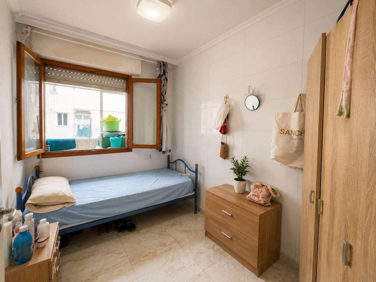 Piso de 4 habitaciones en Castelló de la Plana en venta - 160.000 € (Ref: 10052260)