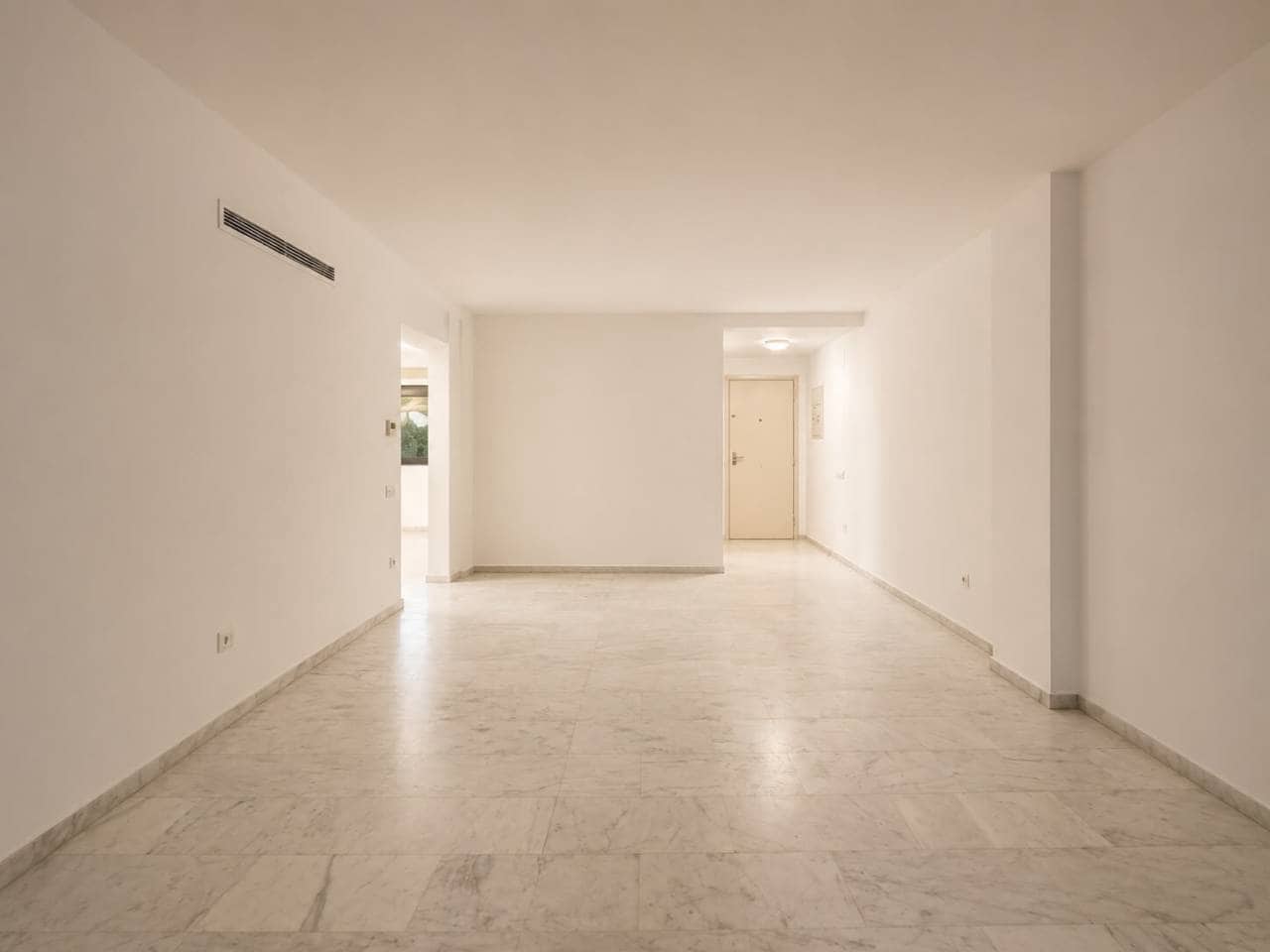 2 slaapkamer Flat te koop in Oropesa  met zwembad garage - € 298.000 (Ref: 10052266)