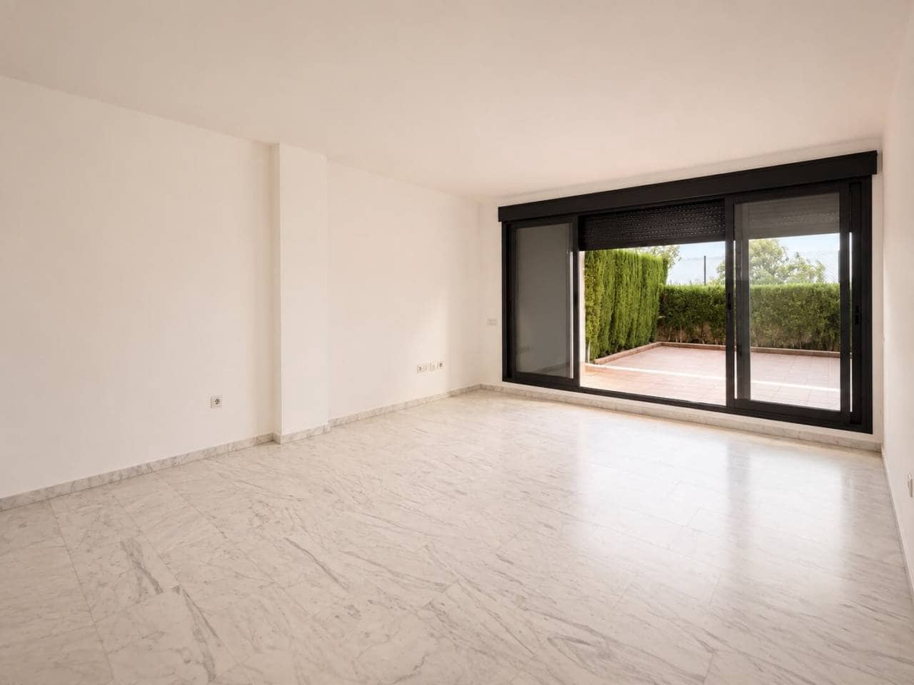 2 slaapkamer Flat te koop in Oropesa  met zwembad garage - € 298.000 (Ref: 10052266)
