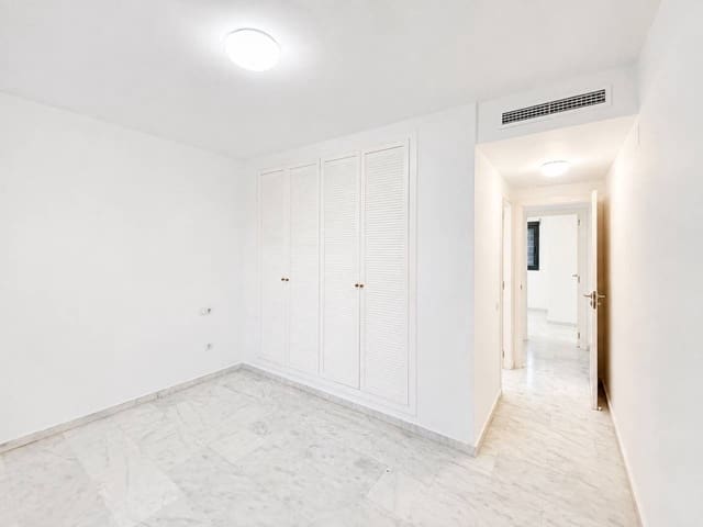 2 slaapkamer Flat te koop in Oropesa  met zwembad garage - € 298.000 (Ref: 10052266)
