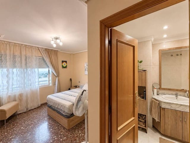 3 soveværelse Lejlighed til salg i Vila-real med garage - € 205.000 (Ref: 10052267)