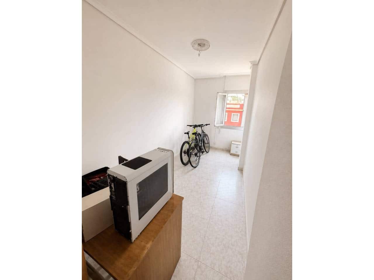 3 soveværelse Lejlighed til salg i Castello de la Plana - € 144.000 (Ref: 10052271)