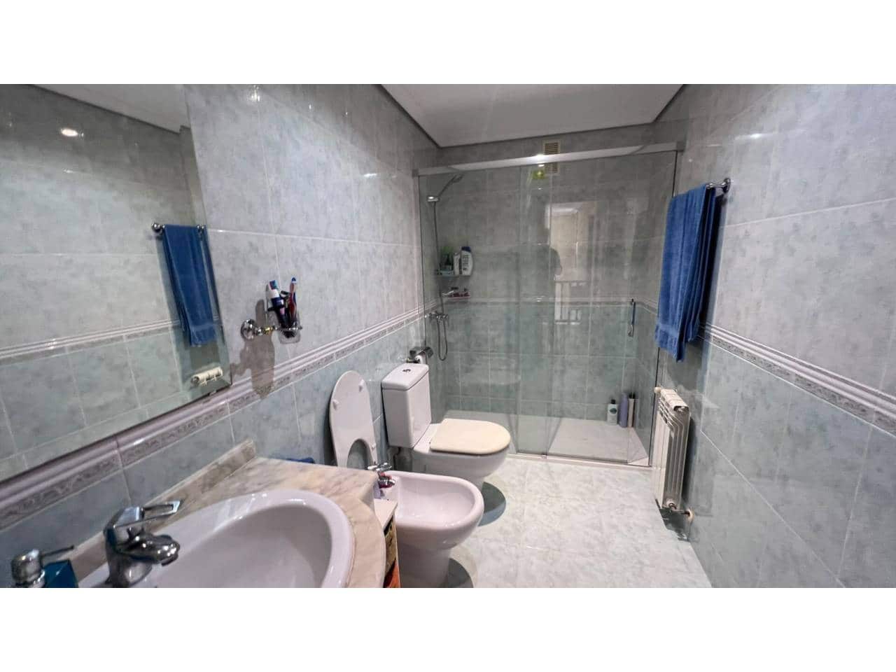 5 chambre Villa/Maison Semi-Mitoyenne à vendre à Benicassim avec piscine garage - 569 000 € (Ref: 10052277)