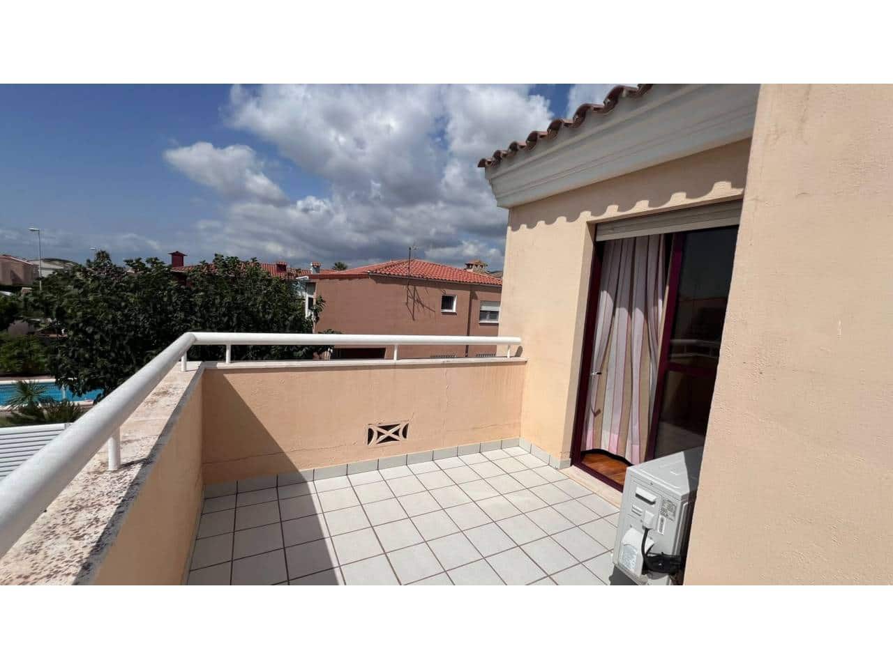 5 chambre Villa/Maison Semi-Mitoyenne à vendre à Benicassim avec piscine garage - 569 000 € (Ref: 10052277)