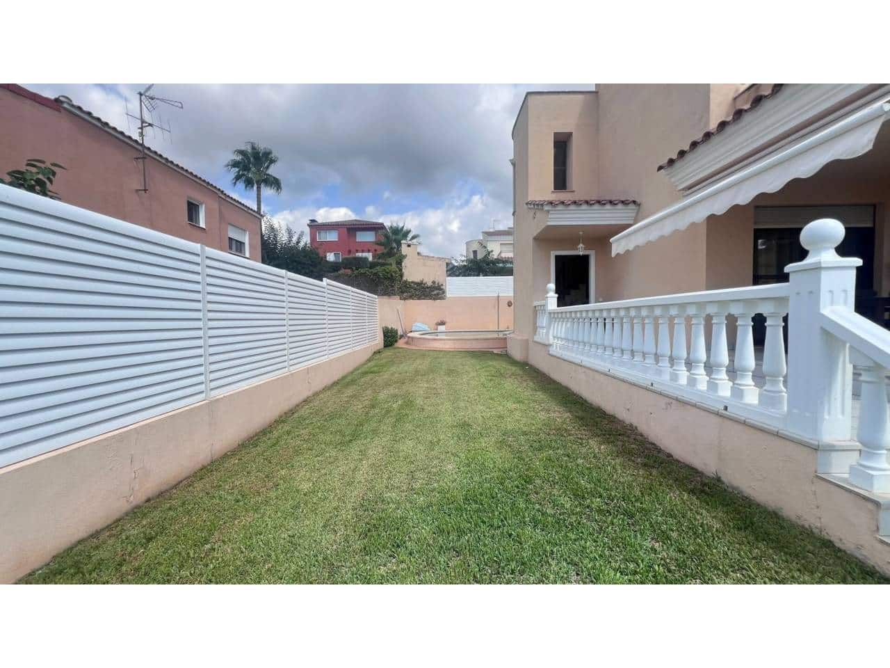 5 chambre Villa/Maison Semi-Mitoyenne à vendre à Benicassim avec piscine garage - 569 000 € (Ref: 10052277)