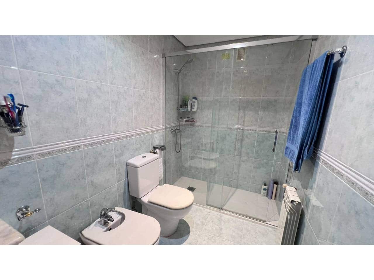 5 chambre Villa/Maison Semi-Mitoyenne à vendre à Benicassim avec piscine garage - 569 000 € (Ref: 10052277)