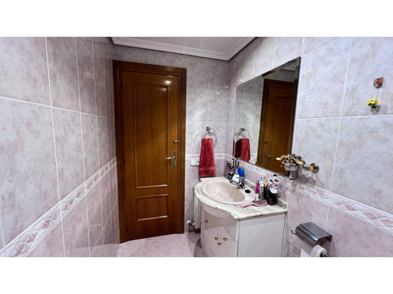5 chambre Villa/Maison Semi-Mitoyenne à vendre à Benicassim avec piscine garage - 569 000 € (Ref: 10052277)
