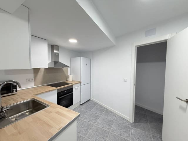 3 makuuhuone Asunto vuokrattavana paikassa La Vall d'Uixó - 950 € (Ref: 10052278)