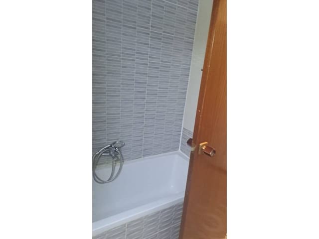 4 slaapkamer Flat te koop in La Vall d'Uixó - € 128.000 (Ref: 10054560)