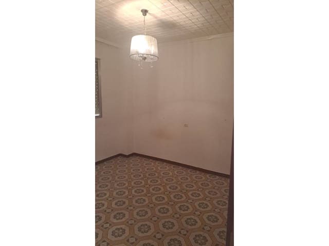 4 slaapkamer Flat te koop in La Vall d'Uixó - € 128.000 (Ref: 10054560)