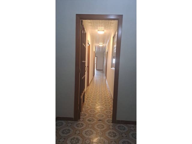 4 slaapkamer Flat te koop in La Vall d'Uixó - € 128.000 (Ref: 10054560)