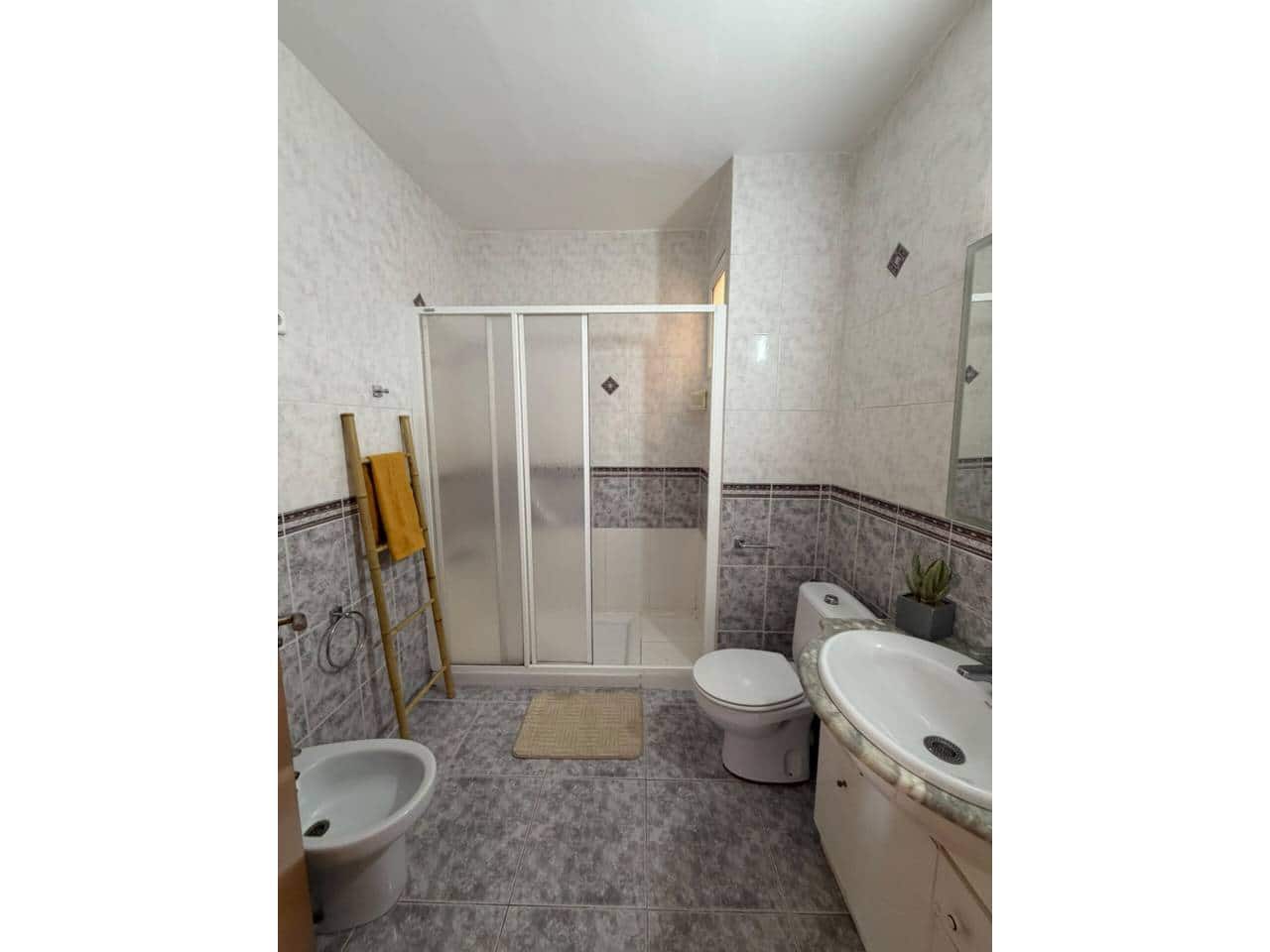 4 slaapkamer Flat te koop in Onda - € 125.000 (Ref: 10054561)