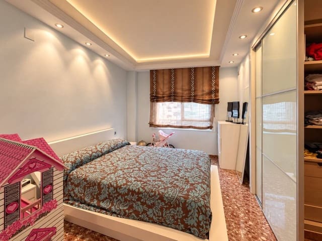 3 chambre Appartement à vendre à Vila-real avec garage - 160 000 € (Ref: 10061122)