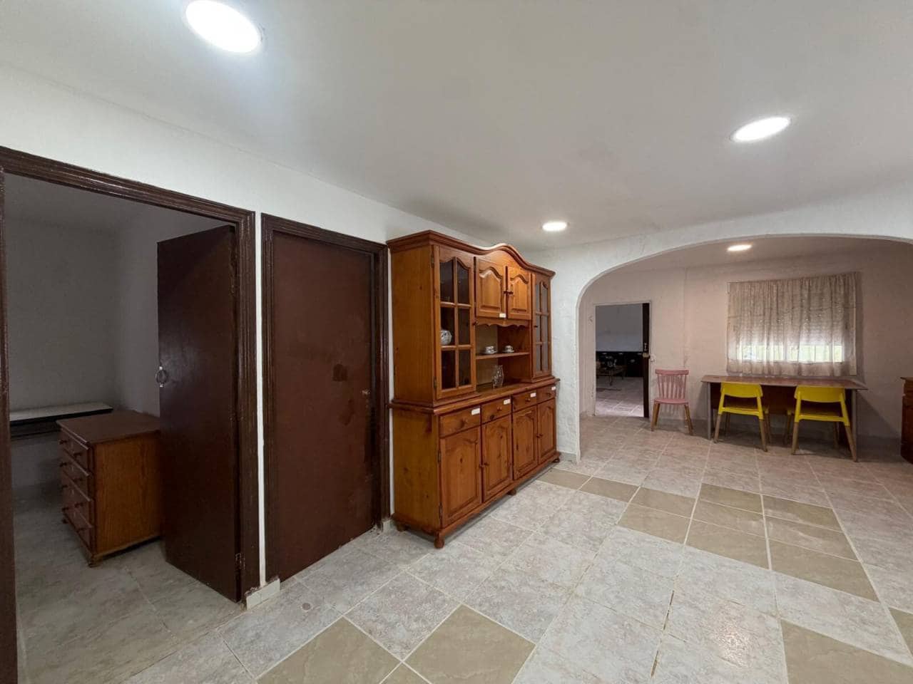 4 soverom Villa til salgs i Castello de la Plana med svømmebasseng garasje - € 200 000 (Ref: 10074813)