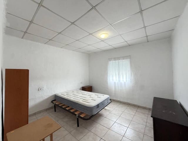 4 soverom Villa til salgs i Castelló de la Plana med svømmebasseng garasje - € 200 000 (Ref: 10074813)