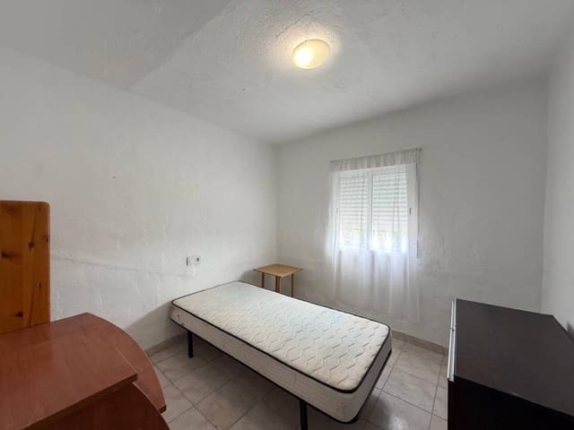 4 soverom Villa til salgs i Castelló de la Plana med svømmebasseng garasje - € 200 000 (Ref: 10074813)