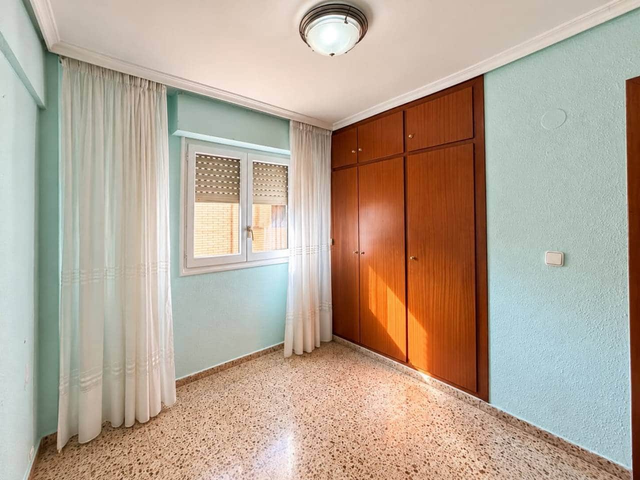 3 soveværelse Lejlighed til salg i Castello de la Plana - € 160.000 (Ref: 10085333)