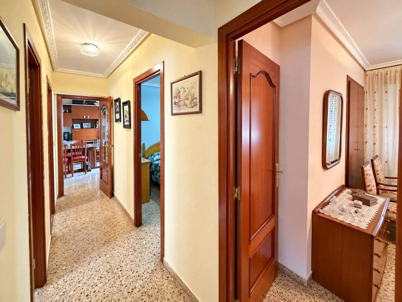 3 soveværelse Lejlighed til salg i Castello de la Plana - € 160.000 (Ref: 10085333)