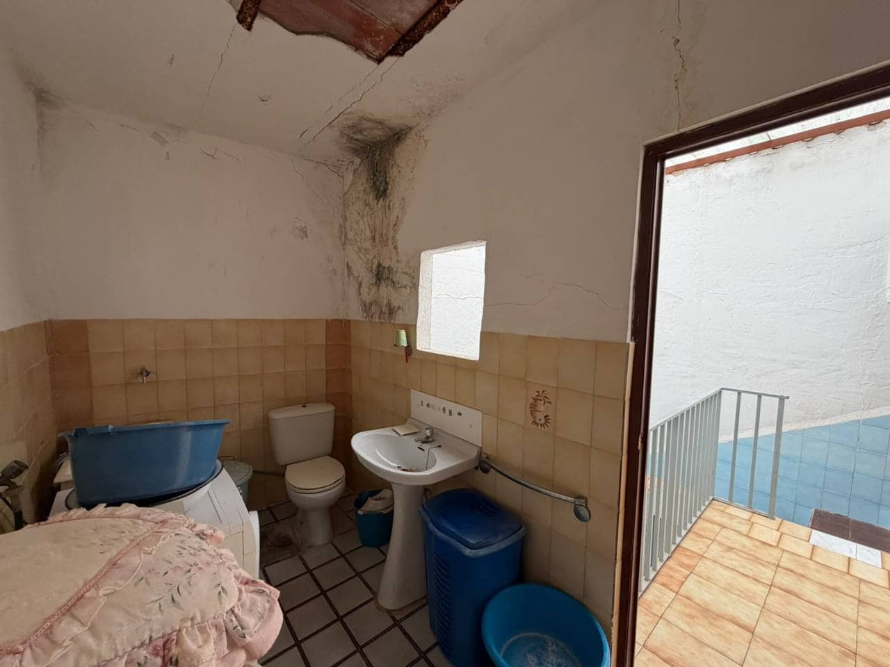 4 slaapkamer Huis te koop in Vila-real - € 140.000 (Ref: 10085334)