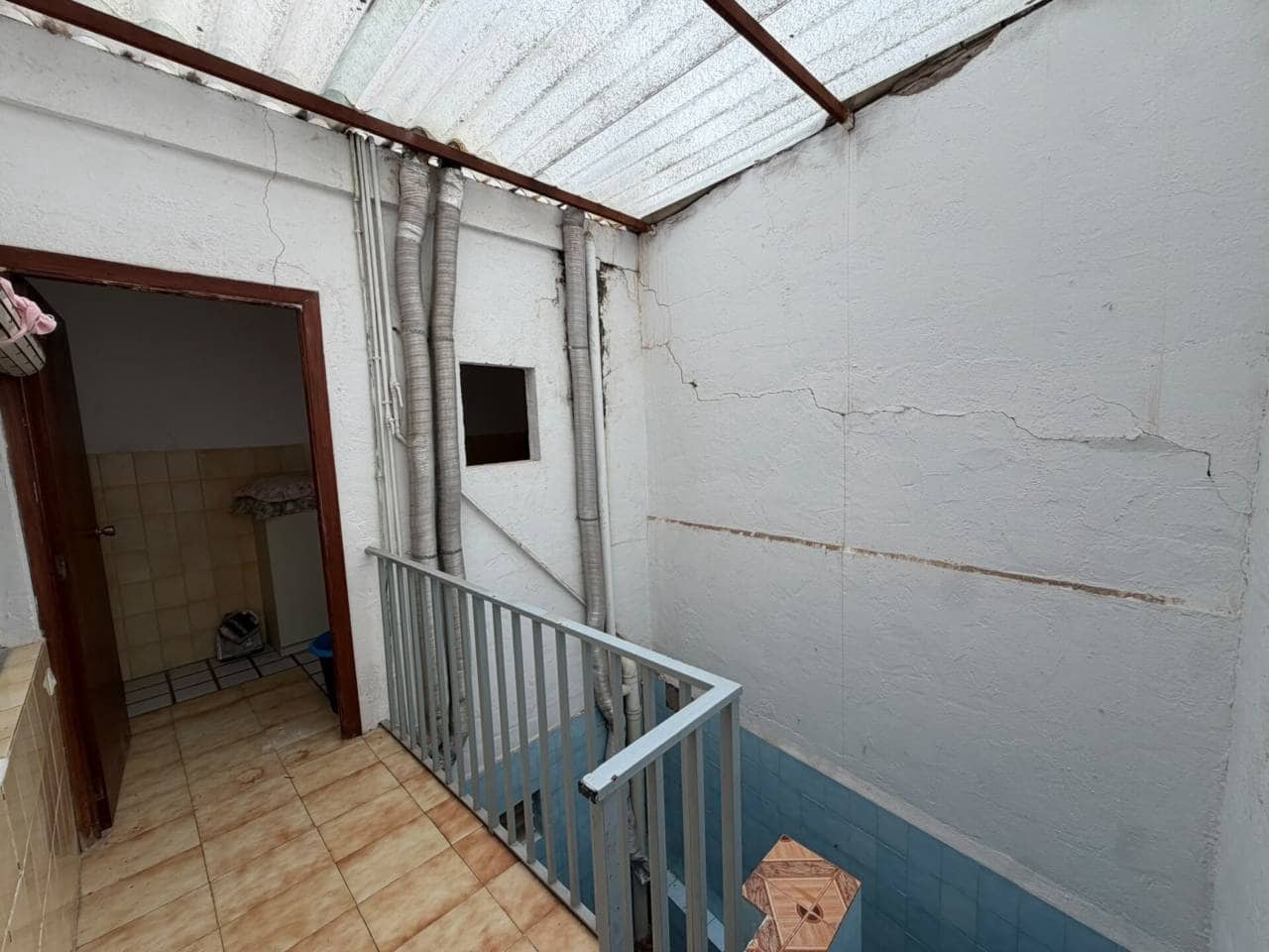 4 slaapkamer Huis te koop in Vila-real - € 140.000 (Ref: 10085334)