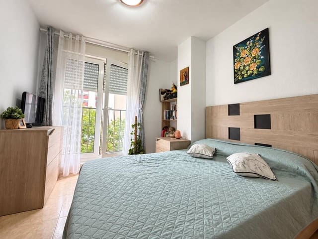 3 slaapkamer Flat te koop in Castelló de la Plana met garage - € 186.000 (Ref: 10088780)