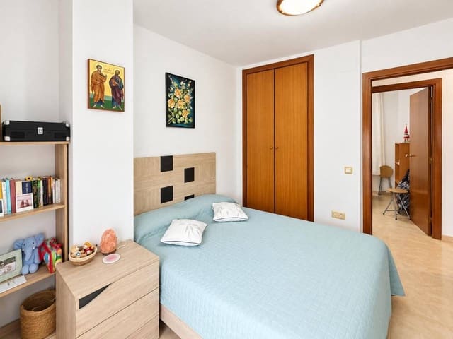 3 slaapkamer Flat te koop in Castelló de la Plana met garage - € 186.000 (Ref: 10088780)