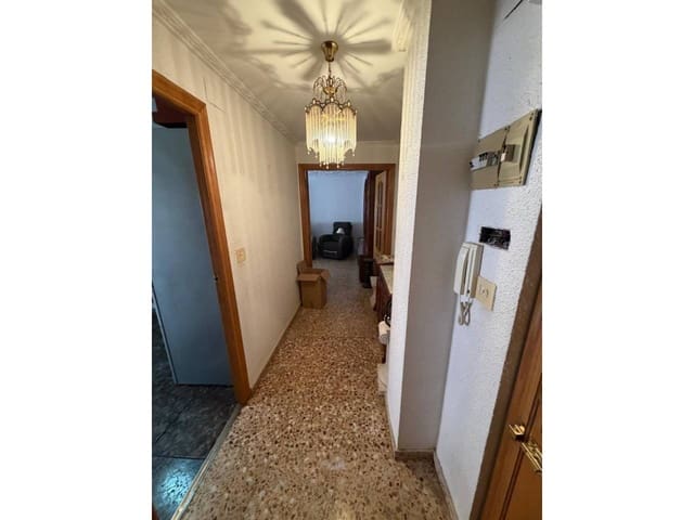 Piso de 3 habitaciones en La Vall d'Uixó en venta - 105.000 € (Ref: 10097467)