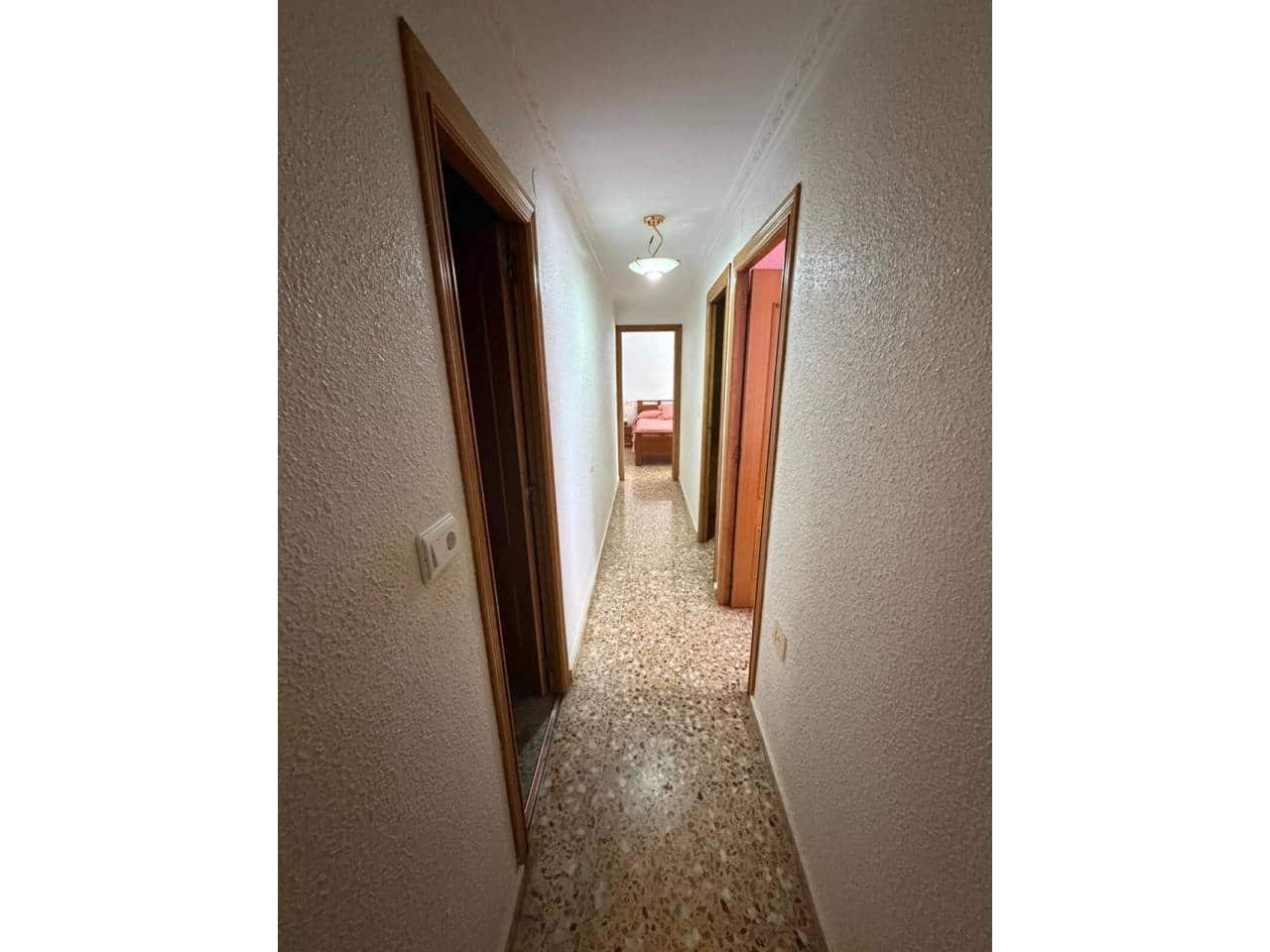 Piso de 3 habitaciones en La Vall d'Uixó en venta - 105.000 € (Ref: 10097467)