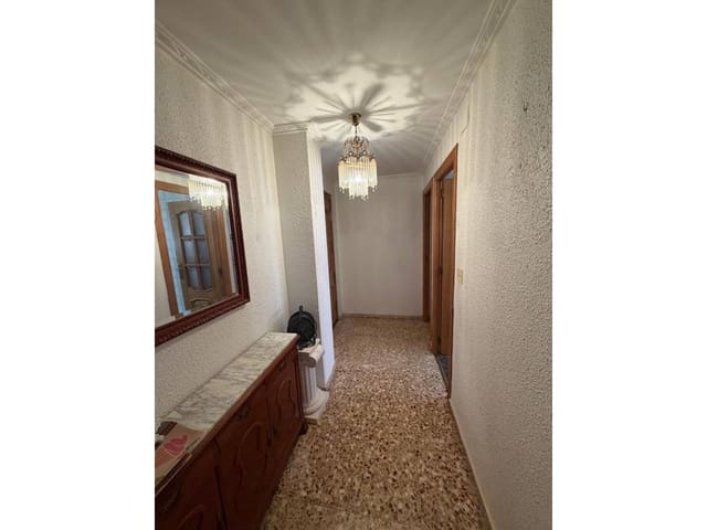 Piso de 3 habitaciones en La Vall d'Uixó en venta - 105.000 € (Ref: 10097467)