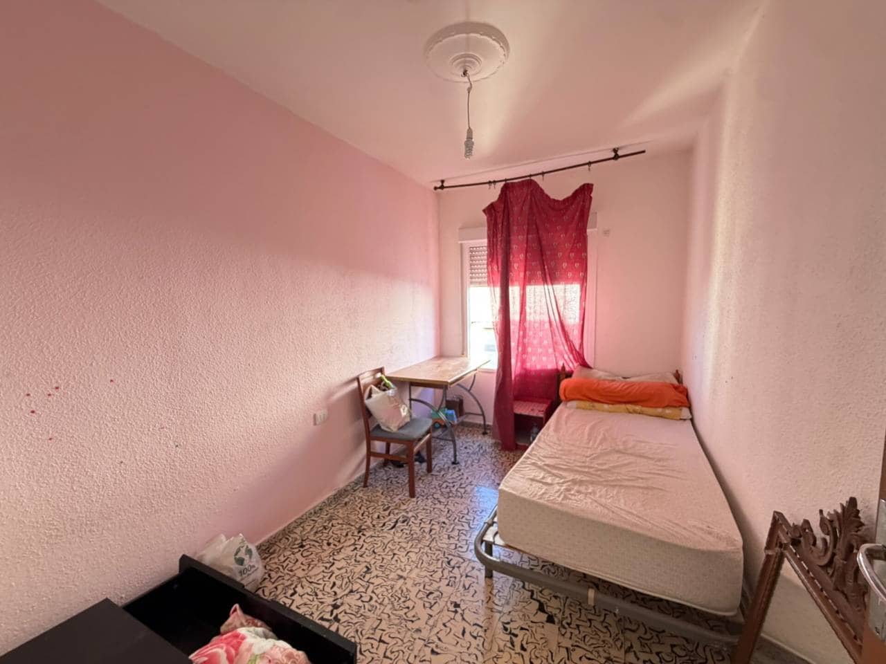4 slaapkamer Flat te koop in Burriana / Borriana - € 78.000 (Ref: 10099599)