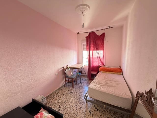 4 slaapkamer Flat te koop in Burriana / Borriana - € 78.000 (Ref: 10099599)